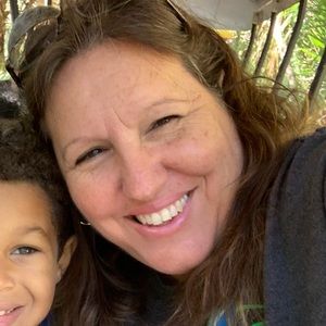 Meet your Posher, Chrchristina